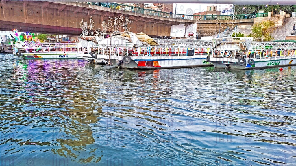 Boats on the Nile river of Egypt  .. مراكب على نهر النيل على الكورنيش
