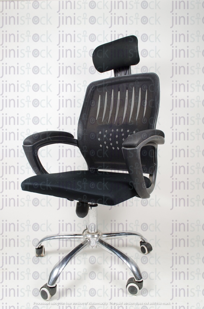 Office chair with wheels - black - side view 