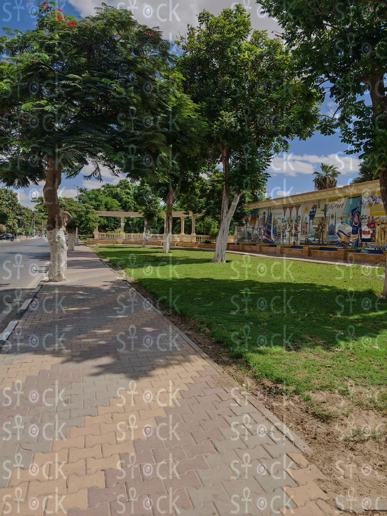 حديقة النخيل الممتدة على كورنيش الإسماعيلية