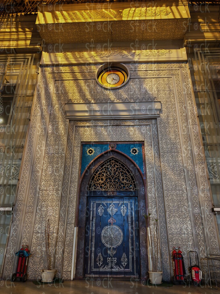 الباب الرسمي لمحطه مصر برمسيس