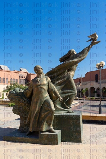 side view for a statue in citadel