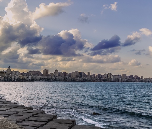 a wide angle for Alexandria seashore and the cornish under a cloudy sky