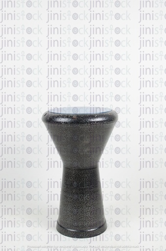 drum placed vertically, facing up