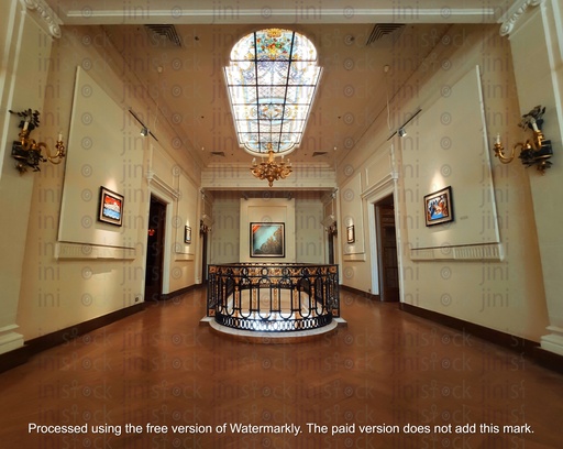 the hall way inside the palace