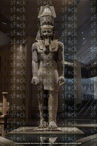 The statue of King Ramses II is one of the most important kings of ancient Egyptian civilization.