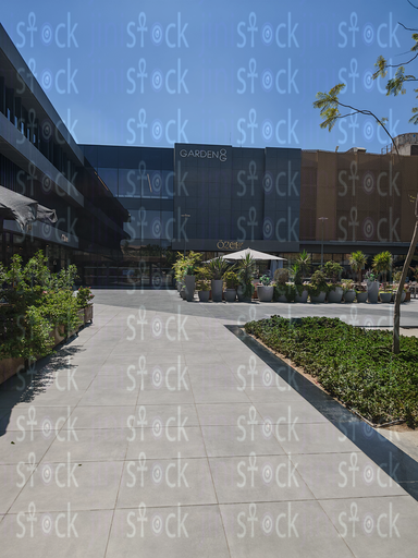 الواجهة الرئيسية لمول جاردن 8 