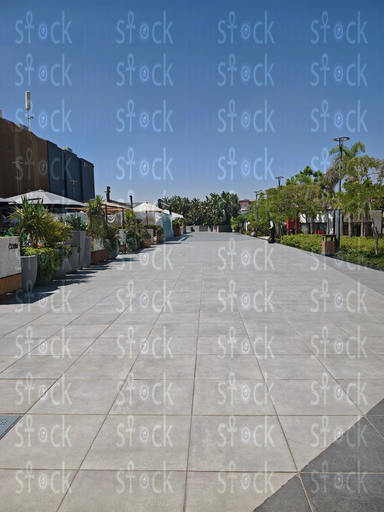 Wide walkway in the mall's outdoor plaza